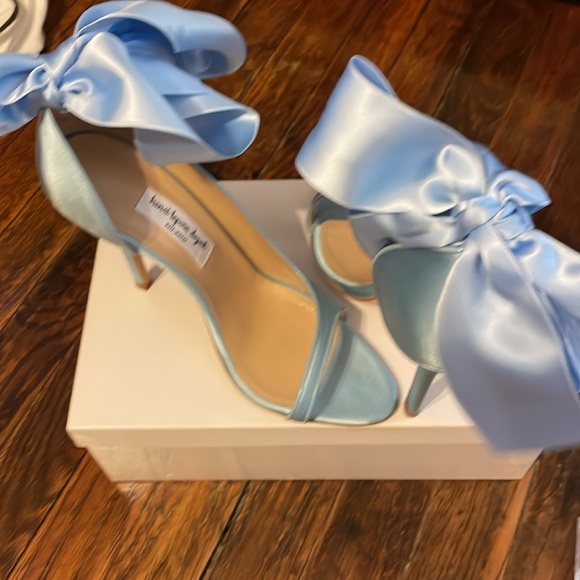 Henri Lepore Dezert size 8 blue heels - Picture 5 of 9